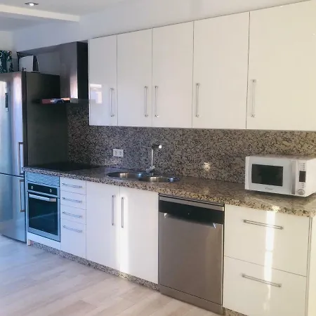 Apartment With Private Patio *