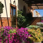 아파트 With Private Patio *