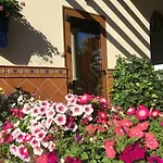 Appartamento With Private Patio *