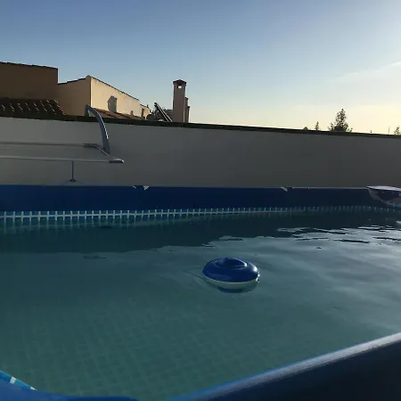 With Private Patio Appartement *