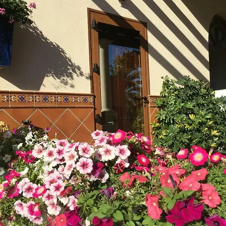 Apartmán With Private Patio *