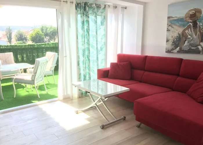 With Private Patio דירה פואנגירולה