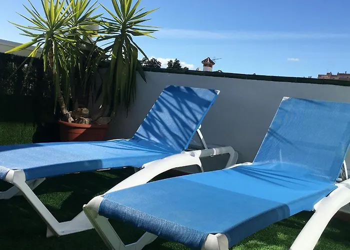 With Private Patio Apartment *